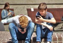 حق چشم‌پوشی: آیا افراد در بزرگسالی مسئول سخنانی هستند که دوران کودکی در شبکه‌های اجتماعی گفته‌اند؟